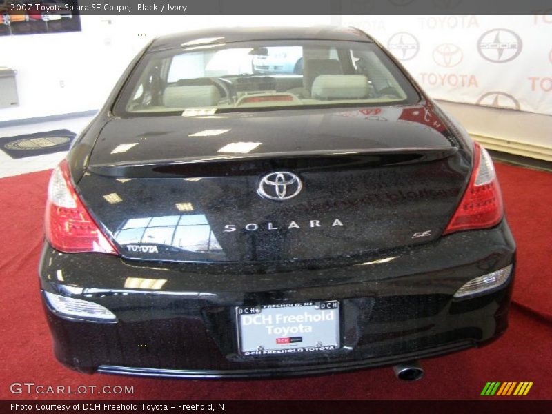 Black / Ivory 2007 Toyota Solara SE Coupe