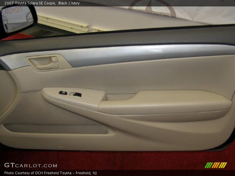 Black / Ivory 2007 Toyota Solara SE Coupe