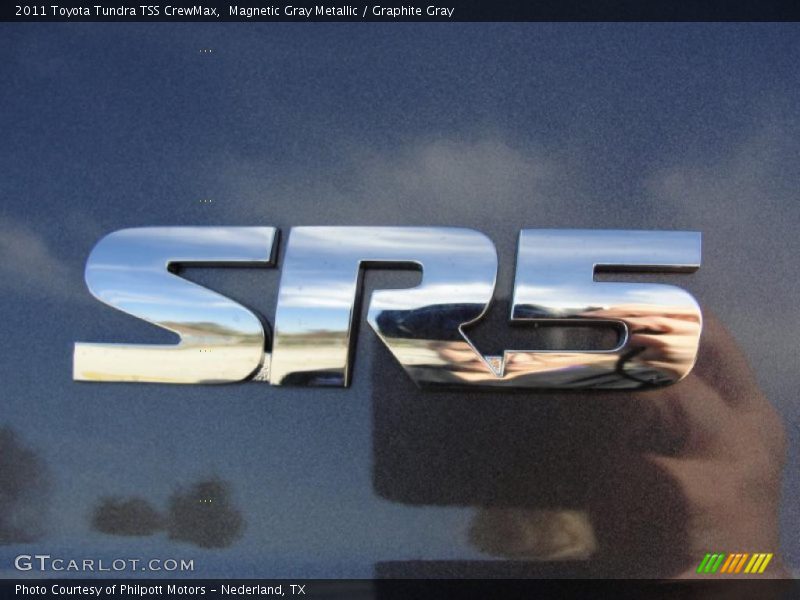  2011 Tundra TSS CrewMax Logo