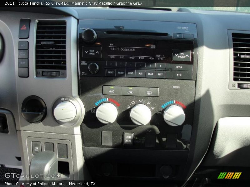 Controls of 2011 Tundra TSS CrewMax