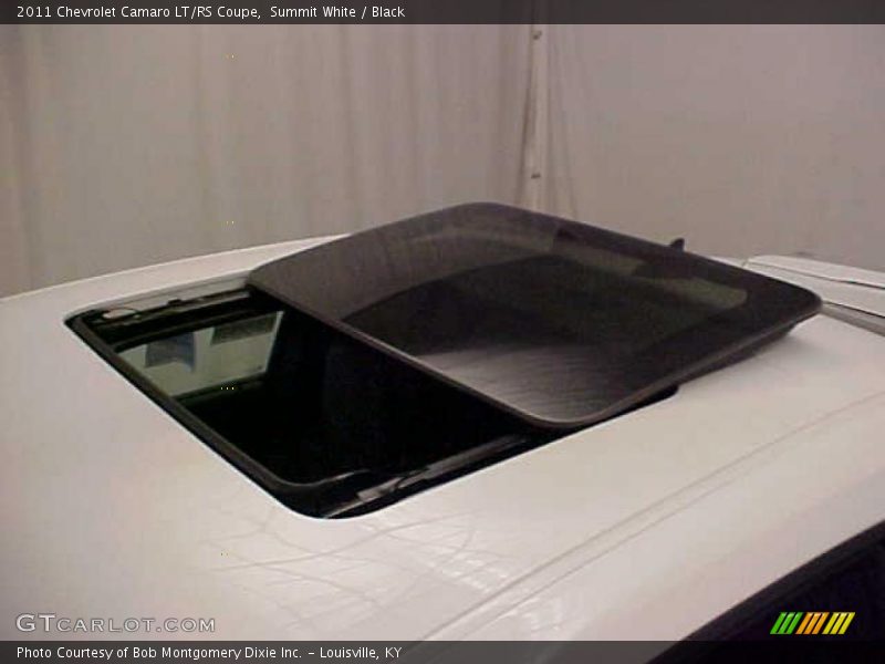 Summit White / Black 2011 Chevrolet Camaro LT/RS Coupe