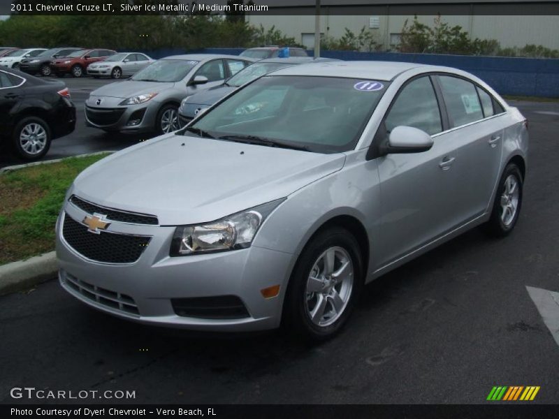 Silver Ice Metallic / Medium Titanium 2011 Chevrolet Cruze LT