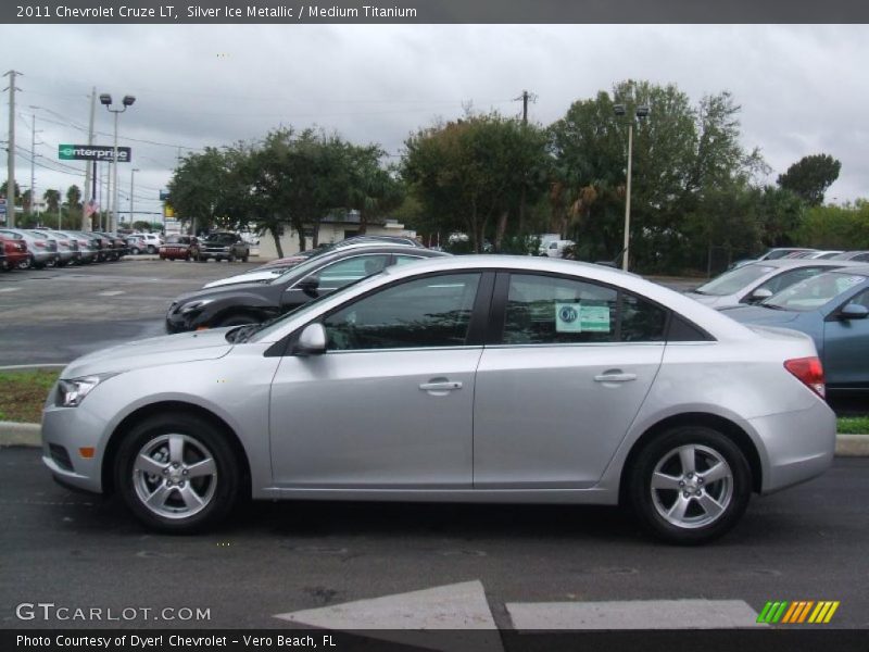 Silver Ice Metallic / Medium Titanium 2011 Chevrolet Cruze LT