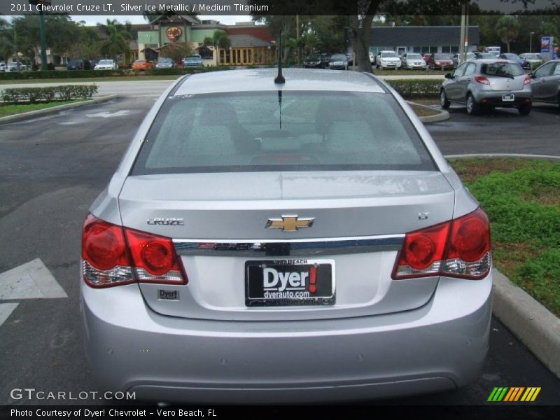 Silver Ice Metallic / Medium Titanium 2011 Chevrolet Cruze LT