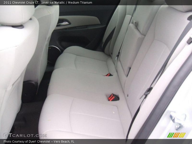 Silver Ice Metallic / Medium Titanium 2011 Chevrolet Cruze LT