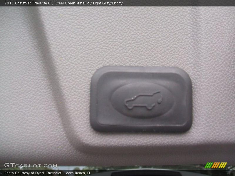 Steel Green Metallic / Light Gray/Ebony 2011 Chevrolet Traverse LT