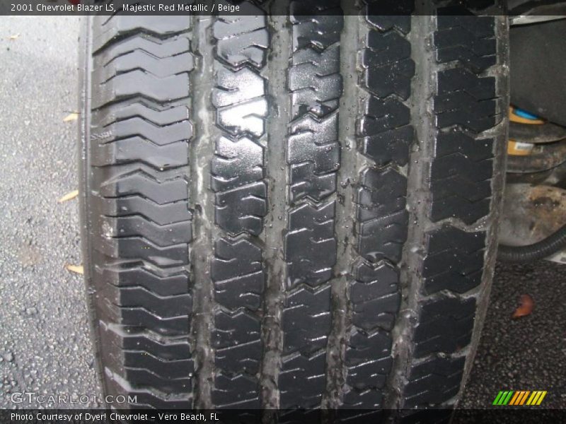 Majestic Red Metallic / Beige 2001 Chevrolet Blazer LS