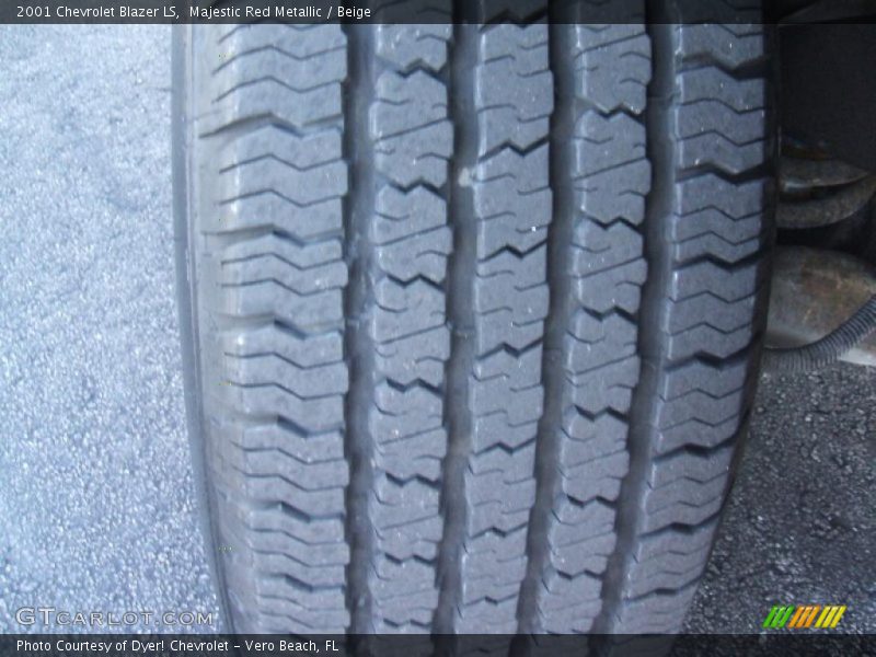 Majestic Red Metallic / Beige 2001 Chevrolet Blazer LS
