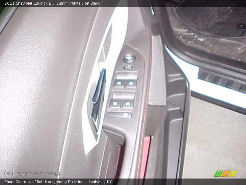 Summit White / Jet Black 2011 Chevrolet Equinox LT