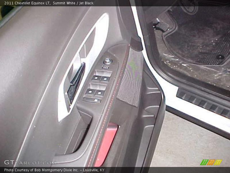 Summit White / Jet Black 2011 Chevrolet Equinox LT