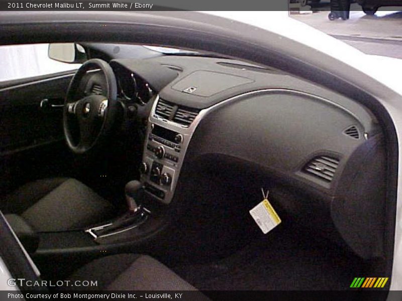 Summit White / Ebony 2011 Chevrolet Malibu LT