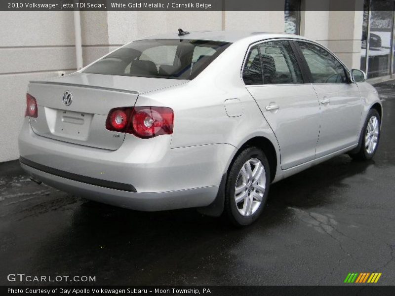 White Gold Metallic / Cornsilk Beige 2010 Volkswagen Jetta TDI Sedan