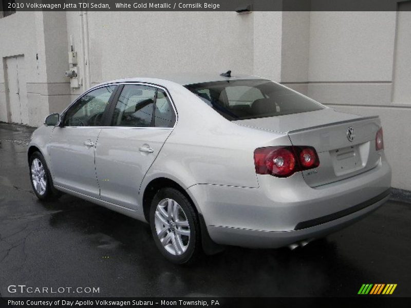 White Gold Metallic / Cornsilk Beige 2010 Volkswagen Jetta TDI Sedan