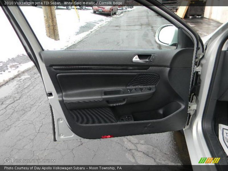 White Gold Metallic / Cornsilk Beige 2010 Volkswagen Jetta TDI Sedan