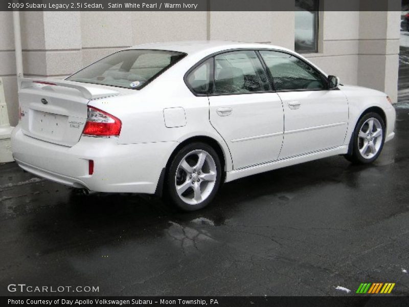 Satin White Pearl / Warm Ivory 2009 Subaru Legacy 2.5i Sedan