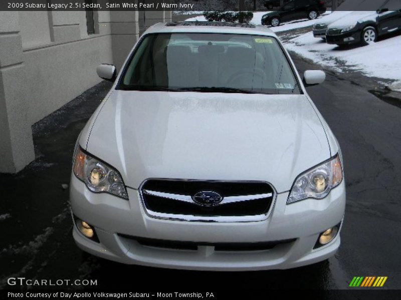 Satin White Pearl / Warm Ivory 2009 Subaru Legacy 2.5i Sedan