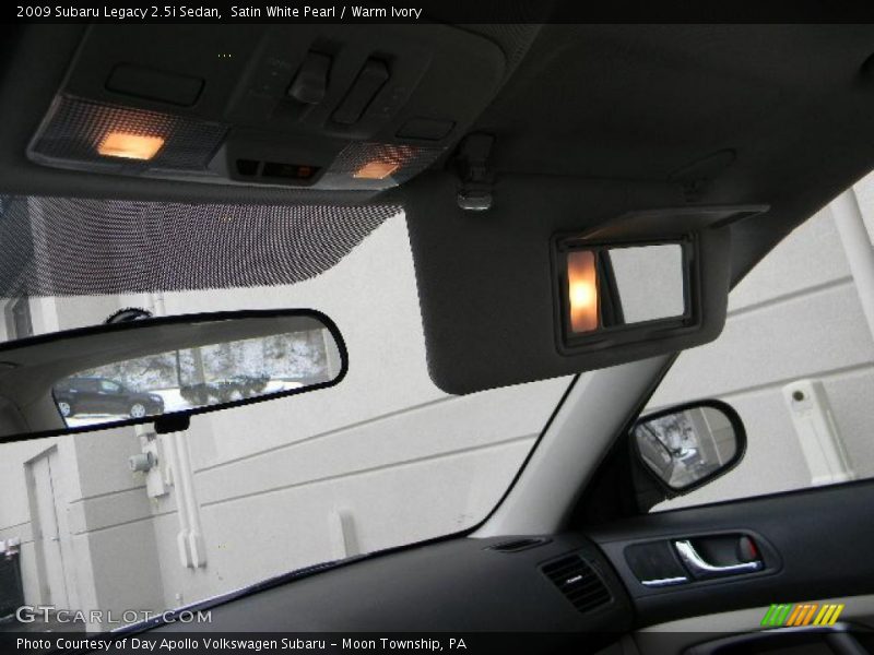 Satin White Pearl / Warm Ivory 2009 Subaru Legacy 2.5i Sedan