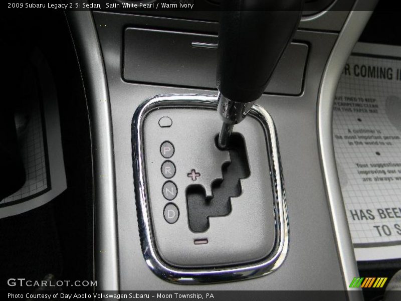 Satin White Pearl / Warm Ivory 2009 Subaru Legacy 2.5i Sedan