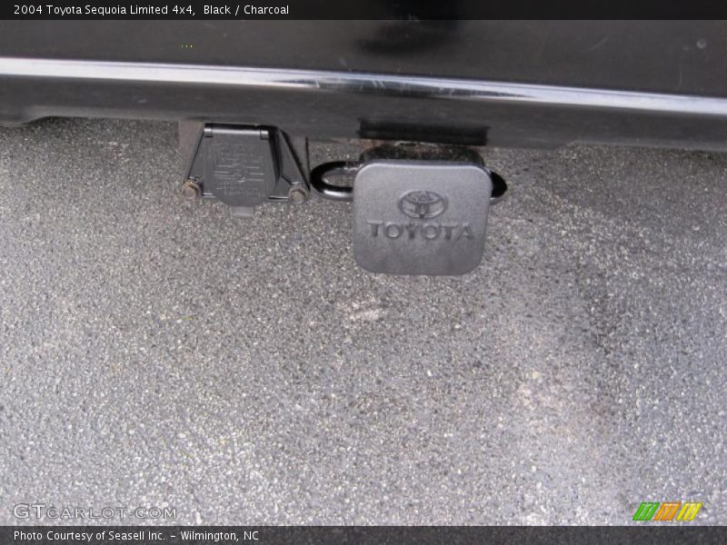 Black / Charcoal 2004 Toyota Sequoia Limited 4x4