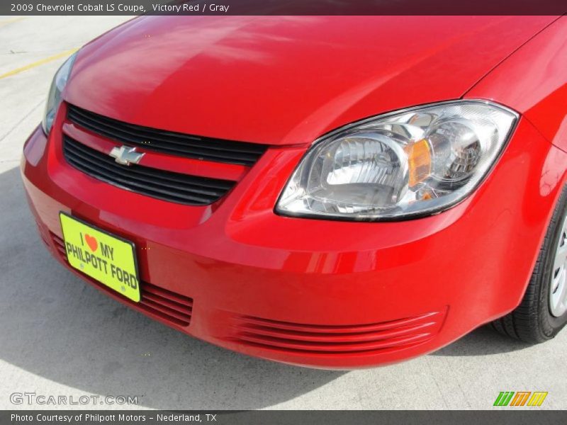 Victory Red / Gray 2009 Chevrolet Cobalt LS Coupe