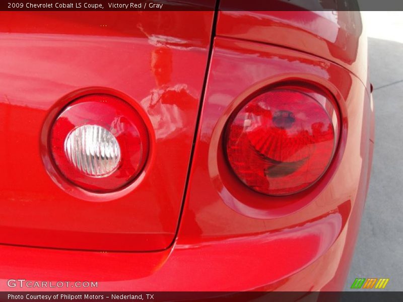 Victory Red / Gray 2009 Chevrolet Cobalt LS Coupe
