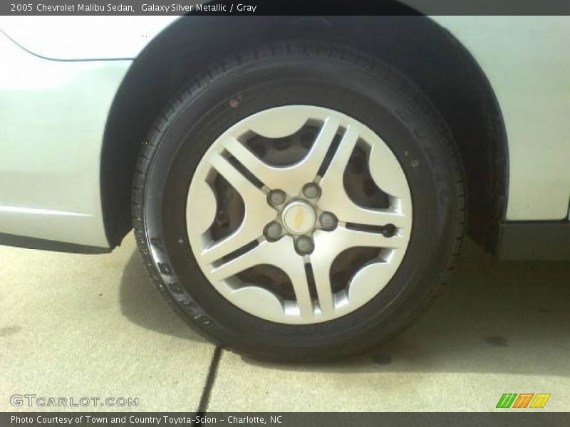 Galaxy Silver Metallic / Gray 2005 Chevrolet Malibu Sedan