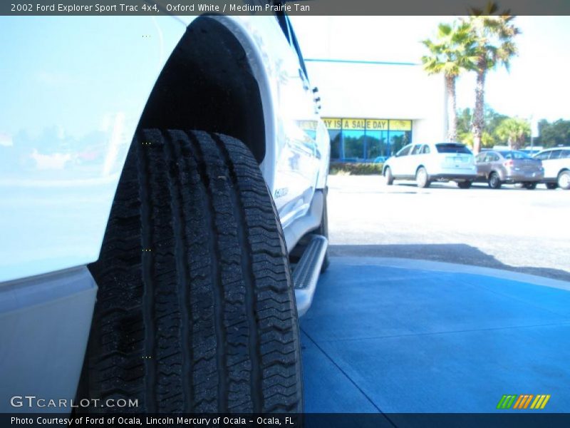Oxford White / Medium Prairie Tan 2002 Ford Explorer Sport Trac 4x4