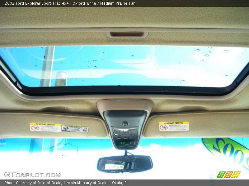 Oxford White / Medium Prairie Tan 2002 Ford Explorer Sport Trac 4x4