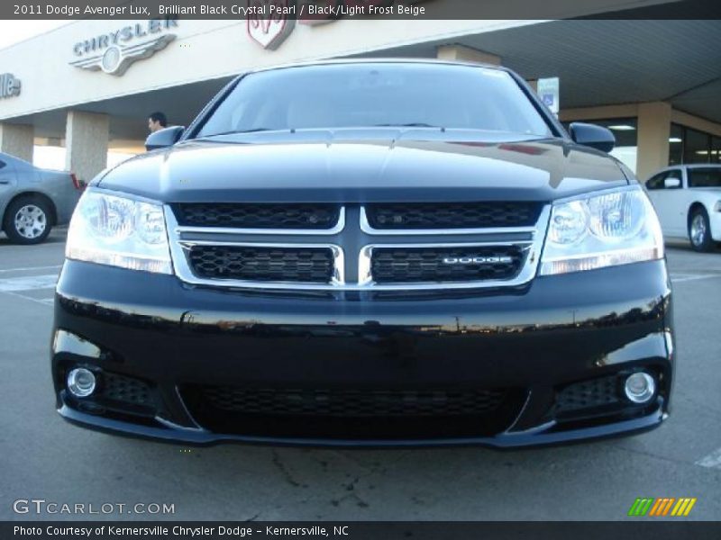  2011 Avenger Lux Brilliant Black Crystal Pearl