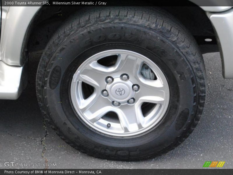 Millennium Silver Metallic / Gray 2000 Toyota 4Runner SR5