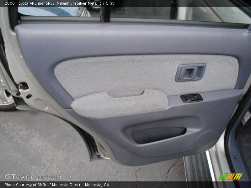 Millennium Silver Metallic / Gray 2000 Toyota 4Runner SR5