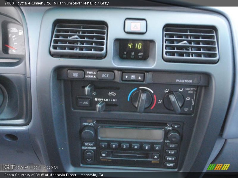 Millennium Silver Metallic / Gray 2000 Toyota 4Runner SR5