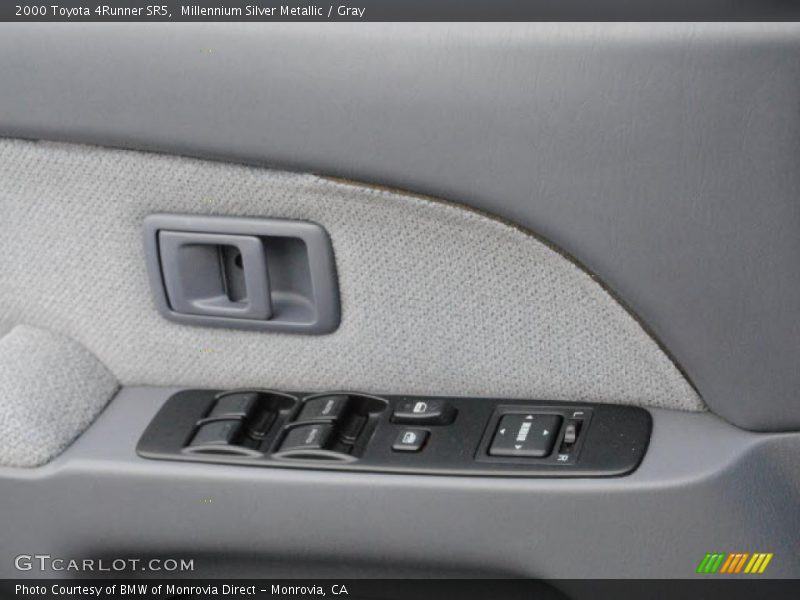 Millennium Silver Metallic / Gray 2000 Toyota 4Runner SR5