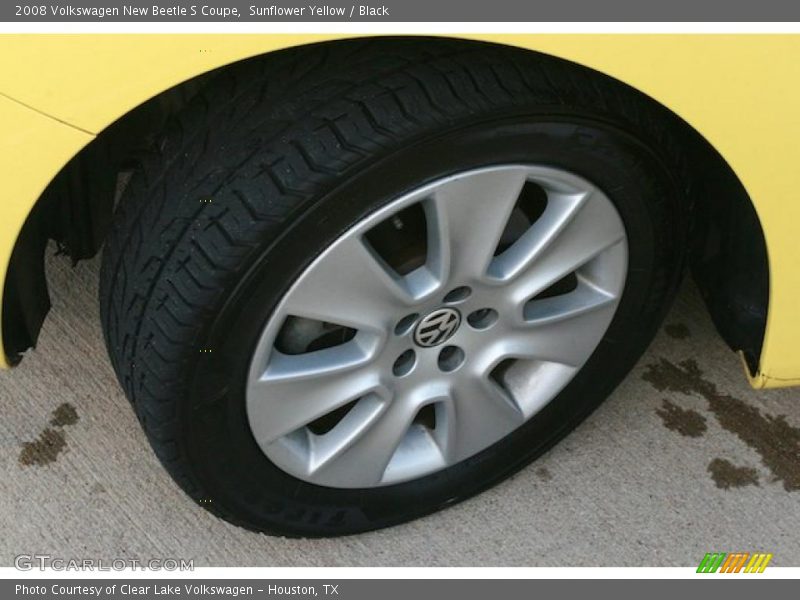 Sunflower Yellow / Black 2008 Volkswagen New Beetle S Coupe
