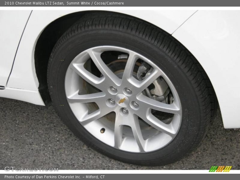 Summit White / Cocoa/Cashmere 2010 Chevrolet Malibu LTZ Sedan