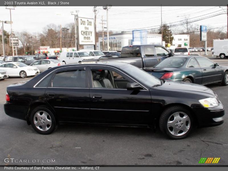 Black / Stone 2003 Toyota Avalon XLS