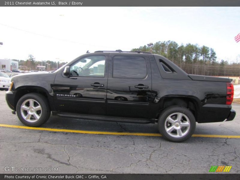 Black / Ebony 2011 Chevrolet Avalanche LS