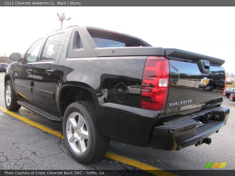Black / Ebony 2011 Chevrolet Avalanche LS