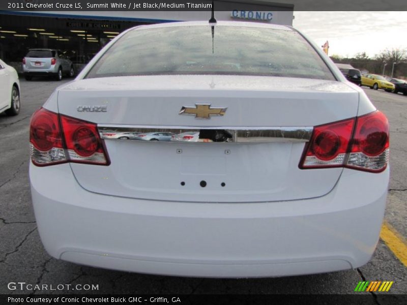 Summit White / Jet Black/Medium Titanium 2011 Chevrolet Cruze LS