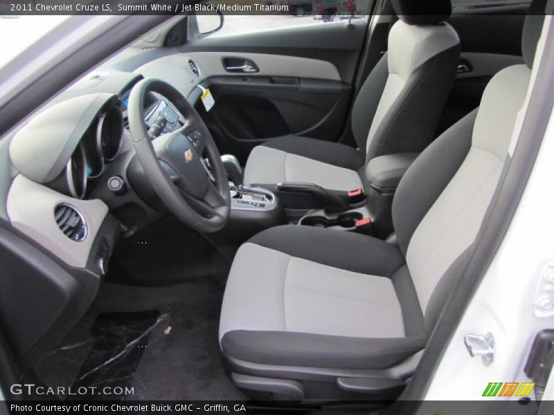 Summit White / Jet Black/Medium Titanium 2011 Chevrolet Cruze LS
