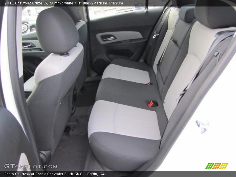 Summit White / Jet Black/Medium Titanium 2011 Chevrolet Cruze LS