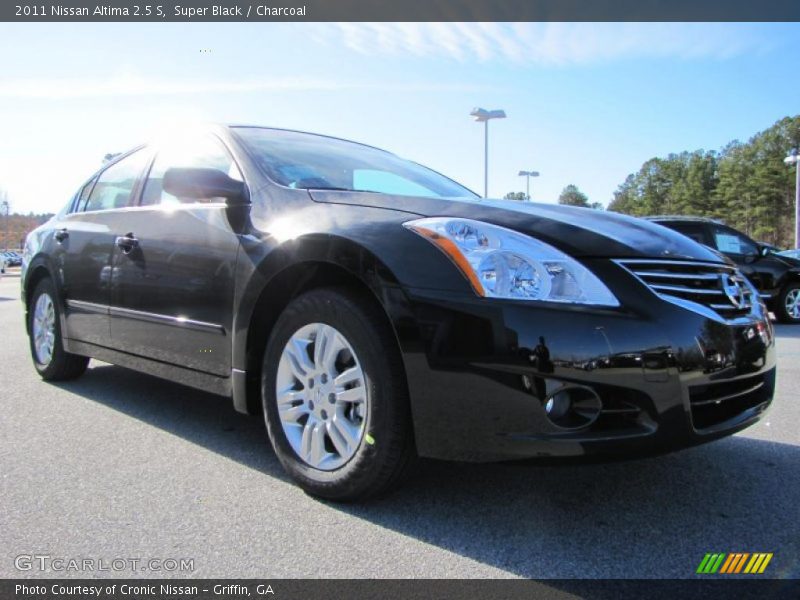 Super Black / Charcoal 2011 Nissan Altima 2.5 S