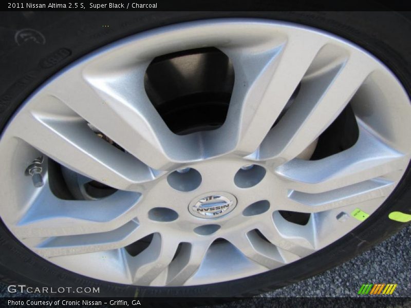 Super Black / Charcoal 2011 Nissan Altima 2.5 S