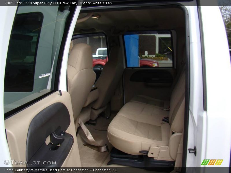 Oxford White / Tan 2005 Ford F250 Super Duty XLT Crew Cab