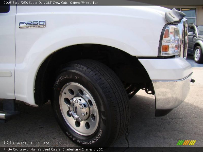 Oxford White / Tan 2005 Ford F250 Super Duty XLT Crew Cab