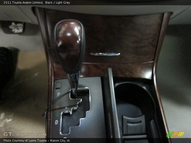 Black / Light Gray 2011 Toyota Avalon Limited
