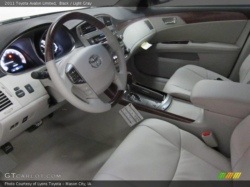 Black / Light Gray 2011 Toyota Avalon Limited