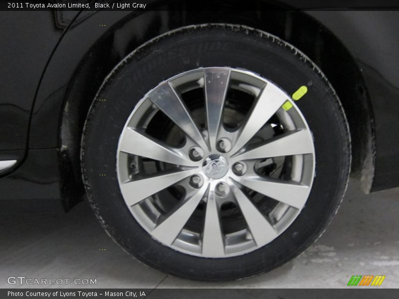 Black / Light Gray 2011 Toyota Avalon Limited