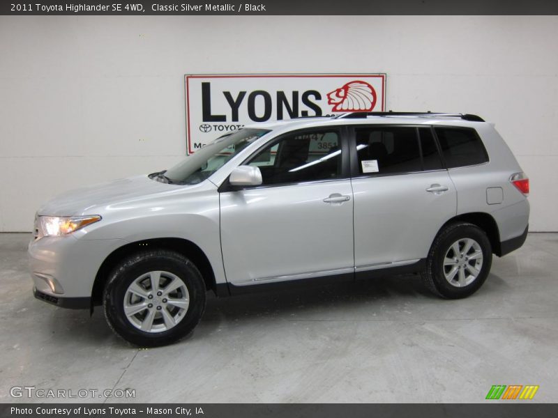 Classic Silver Metallic / Black 2011 Toyota Highlander SE 4WD