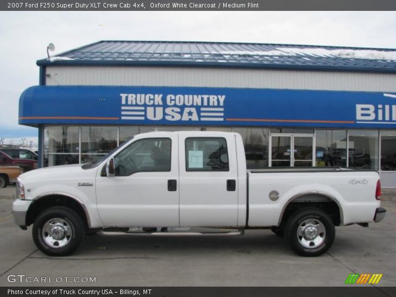 Oxford White Clearcoat / Medium Flint 2007 Ford F250 Super Duty XLT Crew Cab 4x4